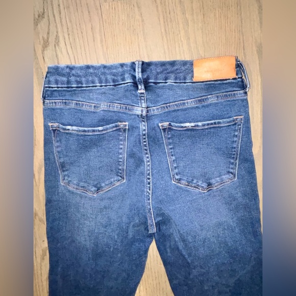 Dear John JEANNE SUPER HIGH RISE CROPPED FLARE JEANS Medium Wash Women’s size 25 - Picture 8 of 8